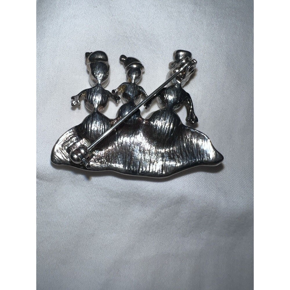 Vintage Faux Pearl Snowman Family-3 Snowmen On Sled-Silver Tone Christmas Pin - Picture 2 of 4